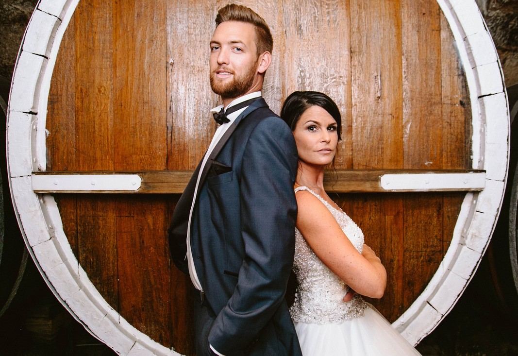 Brautpaarshooting im Weinkeller der Sektkellerei Schloss Wachenheim Pfalz