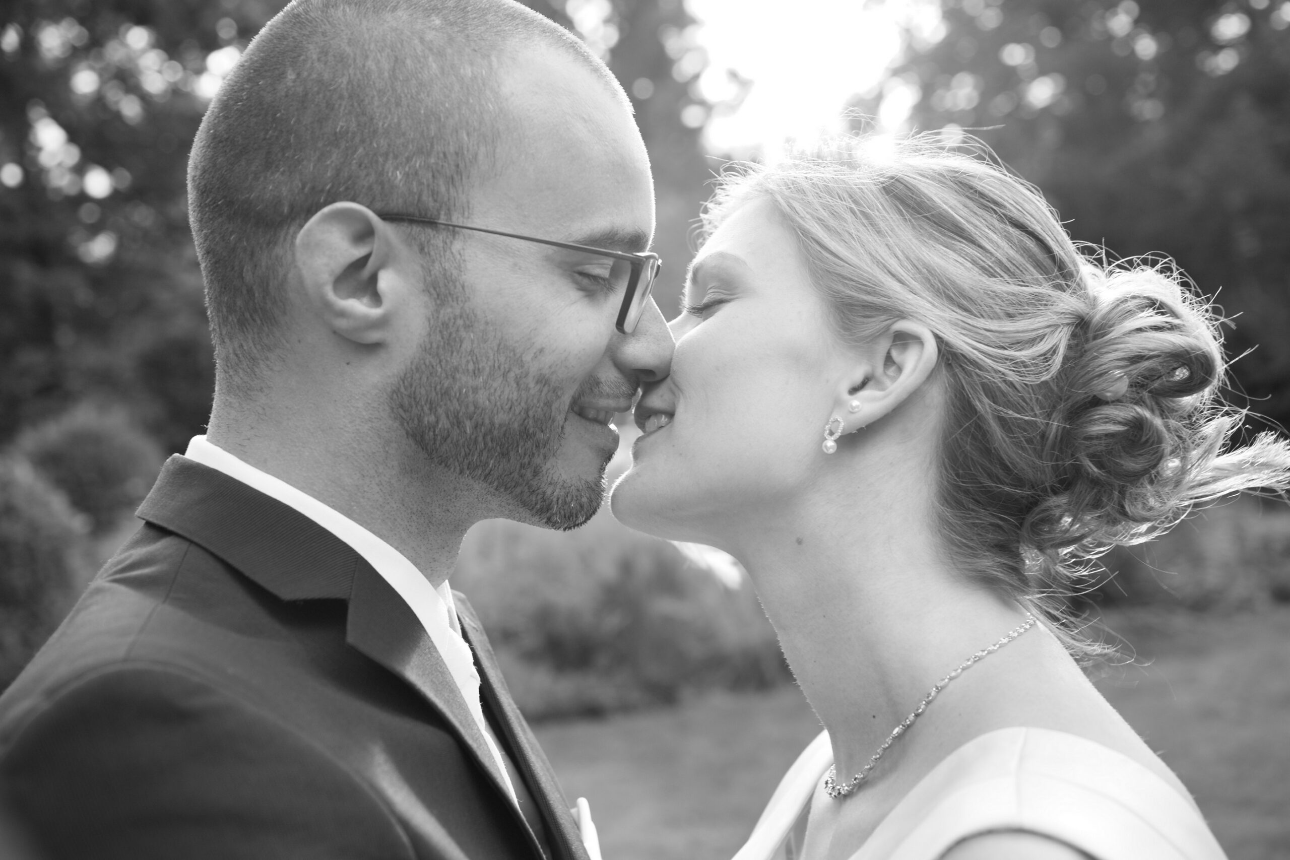 Brautpaar im Weinberg in der Pfalz